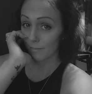 Meet your Posher, Kelli